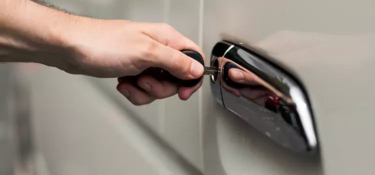 Why Choose Our Auto Locksmith Team in Norwood, OH?